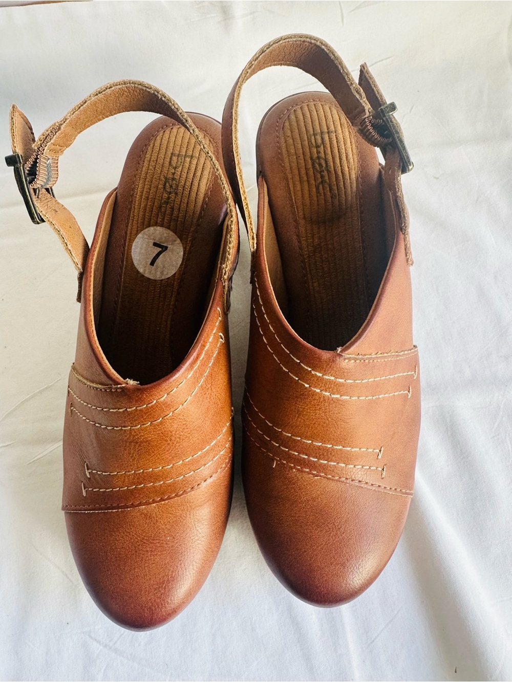 These are B.o.c Women's Cecila Clogs Size 7 - Picture 4 of 5
